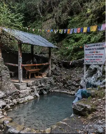 Enjoy without any hessels of Manikaran Hot Springs in Kasol