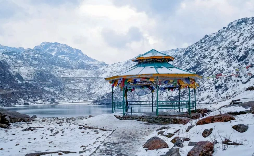 sikkim travel taxi service group trip india